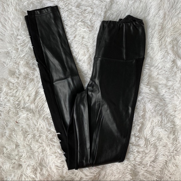 Wilfred Pants - ARITZIA- Wilfred leather leggings